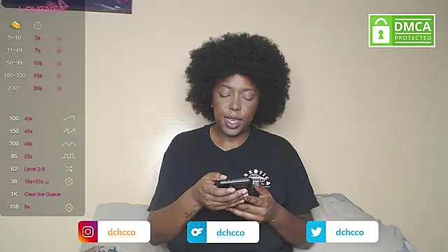 Snapshot of dchcco chatting on 09-29-25, 11:10 dchcco online show from 09-29-25, 11:10