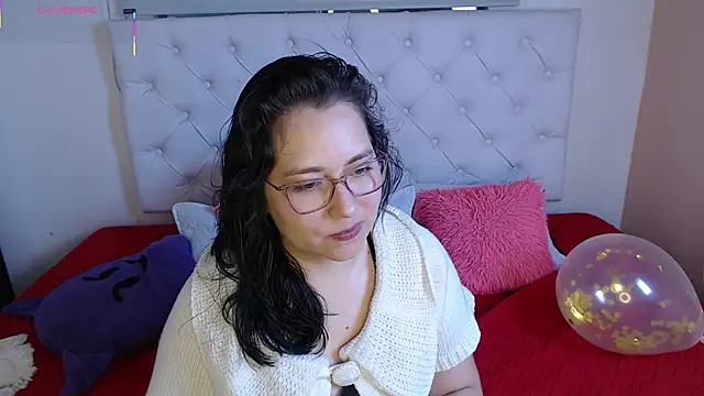 May Carlier online show from 02-17-26, 11:13