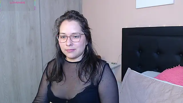 May Carlier online show from 10-14-25, 04:13