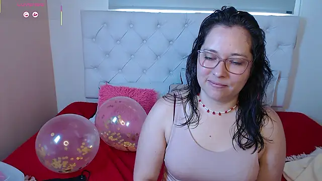 May Carlier online show from 02-13-26, 07:25