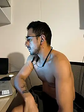 pablo-rincon95 online show from 02-14-25, 11:09