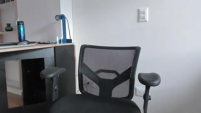 pablo-rincon95 online show from 02-11-25, 01:41