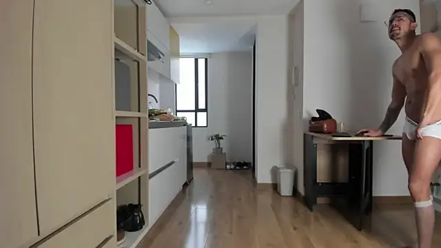 pablo-rincon95 online show from 09-11-25, 02:39