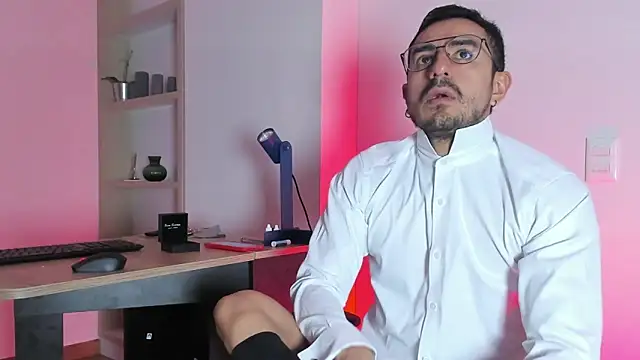 pablo-rincon95 online show from 02-12-25, 10:56