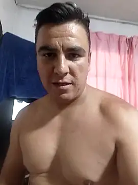 Snapshot of caramelodechile chatting on 03-18-25, 06:39 caramelodechile online show from 03-18-25, 06:39