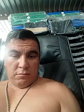 Snapshot of caramelodechile chatting on 03-19-25, 09:16 caramelodechile online show from 03-19-25, 09:16