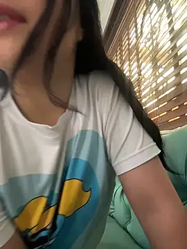 Emily Trujillo online show from 11-04-25, 05:17