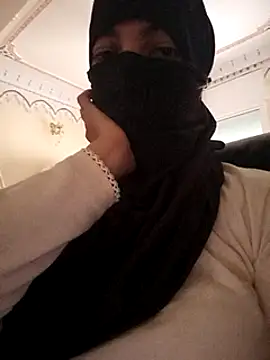 Liliiiblow online show from 12-01-24, 04:45