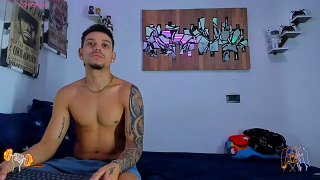 Snapshot of Friendsofeverything_ chatting on 02-08-26, 02:26 Friendsofeverything online show from 02-08-26, 02:26