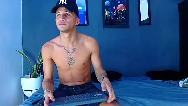 Friendsofeverything  online show from 12-20-24, 04:25