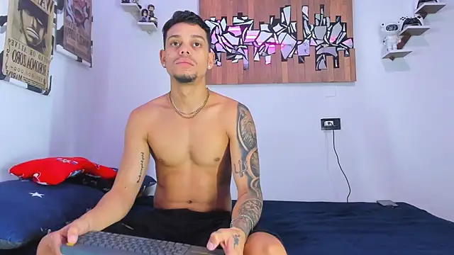 Snapshot of Friendsofeverything_ chatting on 02-07-26, 02:25 Friendsofeverything online show from 02-07-26, 02:25