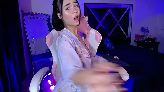 merlin-18 online show from 11-28-25, 04:56