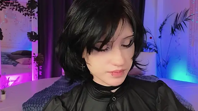 Snapshot of dark_vamp_ chatting on 01-15-25, 02:02 dark vamp  online show from 01-15-25, 02:02