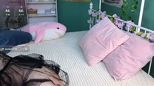 Snapshot of dark_vamp_ chatting on 10-03-25, 04:30 dark vamp  online show from 10-03-25, 04:30