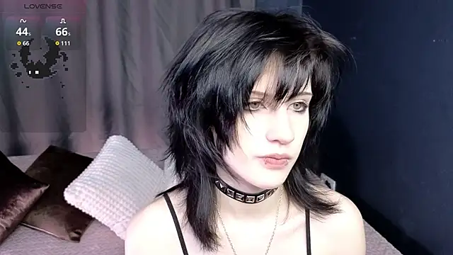 Snapshot of dark_vamp_ chatting on 10-02-25, 01:03 dark vamp  online show from 10-02-25, 01:03