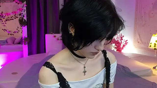 Snapshot of dark_vamp_ chatting on 02-28-25, 10:52 dark vamp  online show from 02-28-25, 10:52