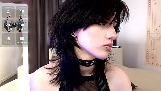 Snapshot of dark_vamp_ chatting on 09-30-25, 01:39 dark vamp  online show from 09-30-25, 01:39