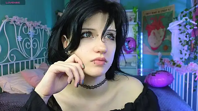 Snapshot of dark_vamp_ chatting on 02-21-25, 02:50 dark vamp  online show from 02-21-25, 02:50