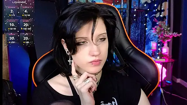 Snapshot of dark_vamp_ chatting on 02-14-25, 04:15 dark vamp  online show from 02-14-25, 04:15