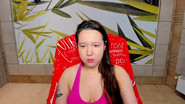 Snapshot of Mira_Karter chatting on 06-20-26, 04:17 Mira Karter online show from 06-20-26, 04:17