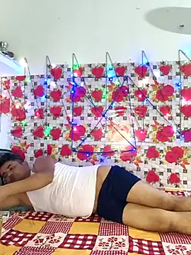 Snapshot of PeaCoooock chatting on 10-12-25, 05:36 PeaCoooock online show from 10-12-25, 05:36