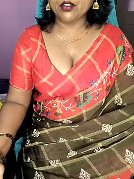 Snapshot of honey-sexy chatting on 06-24-26, 07:18 honey-sexy online show from 06-24-26, 07:18