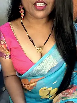 Snapshot of honey-sexy chatting on 02-06-26, 07:04 honey-sexy online show from 02-06-26, 07:04