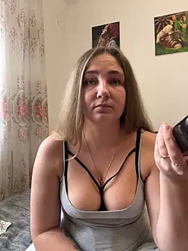 Snapshot of Joannakiss chatting on 11-07-25, 09:47 Joannakiss online show from 11-07-25, 09:47