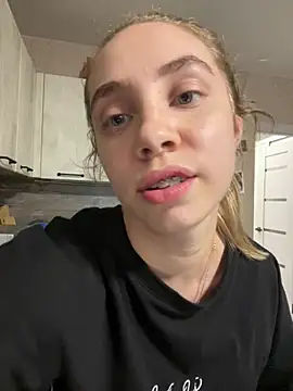 Snapshot of Kitty_Katrine chatting on 06-24-26, 05:22 Kitty Katrine online show from 06-24-26, 05:22