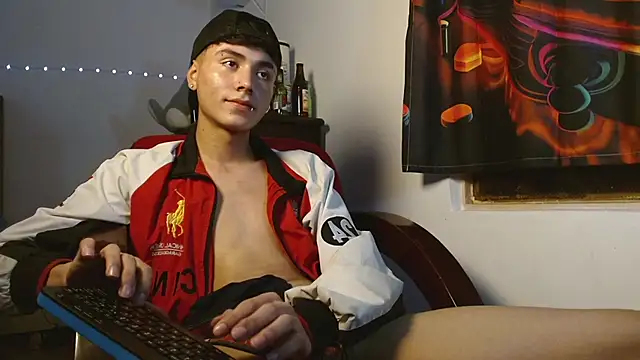 Snapshot of Im_juanda chatting on 12-13-24, 08:37 Im juanda online show from 12-13-24, 08:37