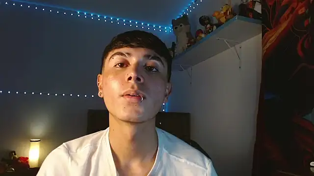 Snapshot of Im_juanda chatting on 01-22-25, 01:42 Im juanda online show from 01-22-25, 01:42