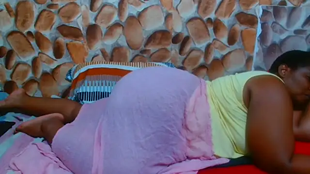 AfricanBigAssxx98 online show from 12-16-25, 09:30