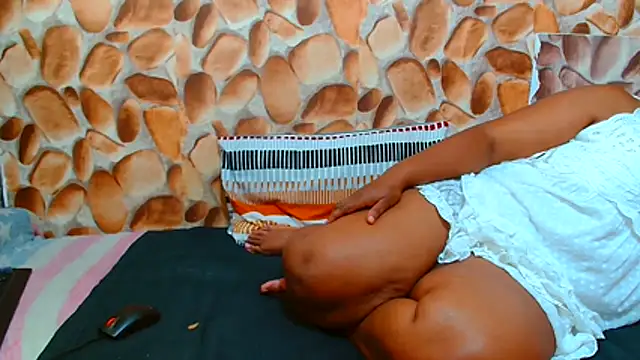 AfricanBigAssxx98 online show from 12-14-25, 08:31