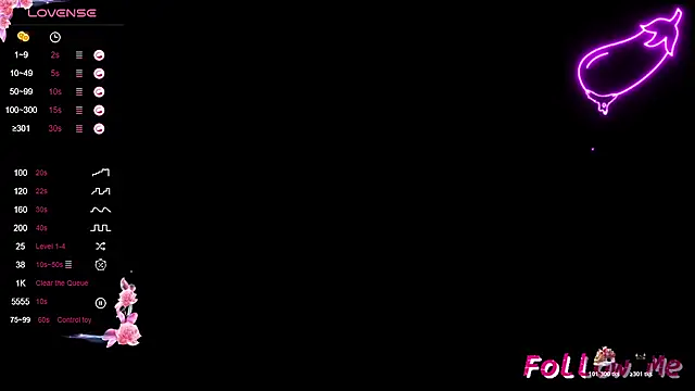 Snapshot of the_queen_pennis chatting on 04-24-26, 06:26 the queen pennis online show from 04-24-26, 06:26