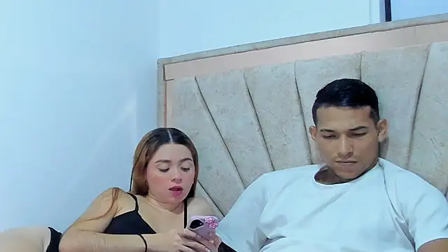 Snapshot of Hana_and_Zeta chatting on 02-18-26, 01:51 Hana and Zeta online show from 02-18-26, 01:51