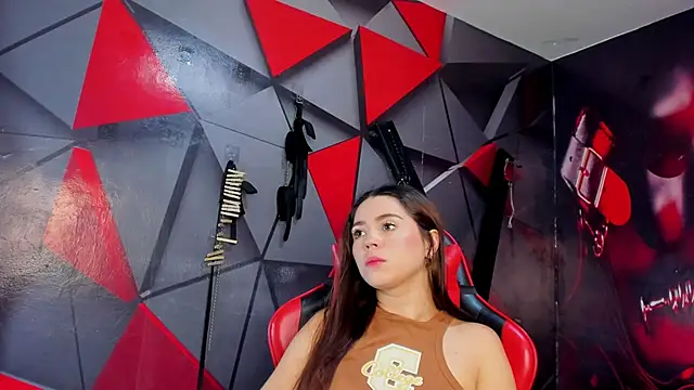 Snapshot of Hana_and_Zeta chatting on 11-10-25, 12:10 Hana and Zeta online show from 11-10-25, 12:10