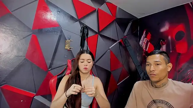 Snapshot of Hana_and_Zeta chatting on 11-07-25, 12:21 Hana and Zeta online show from 11-07-25, 12:21