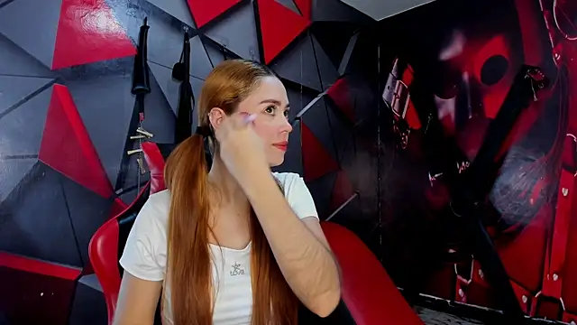 Snapshot of Hana_and_Zeta chatting on 01-06-26, 12:20 Hana and Zeta online show from 01-06-26, 12:20