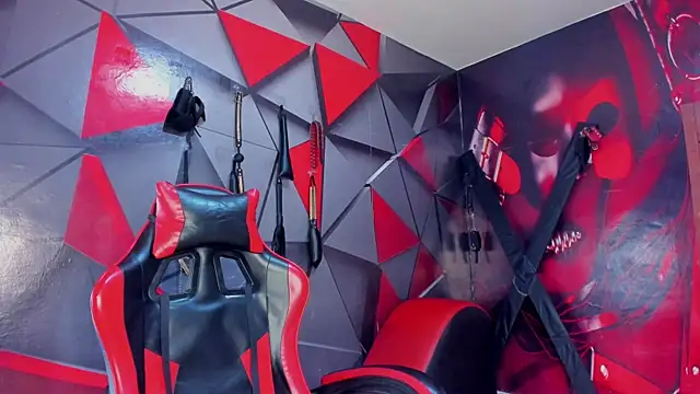 Snapshot of Hana_and_Zeta chatting on 01-13-26, 12:42 Hana and Zeta online show from 01-13-26, 12:42