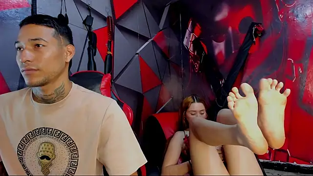 Snapshot of Hana_and_Zeta chatting on 01-05-26, 05:27 Hana and Zeta online show from 01-05-26, 05:27