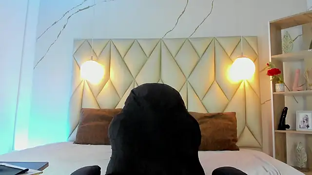 Snapshot of angelswets chatting on 02-13-26, 02:17 angelswets online show from 02-13-26, 02:17