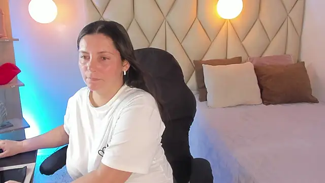 angelswets online show from 04-12-26, 01:47