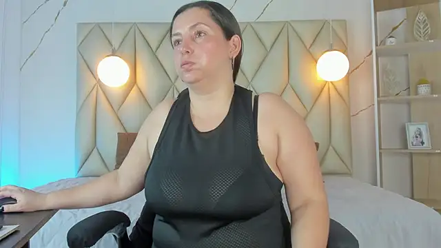 angelswets online show from 11-17-25, 02:10