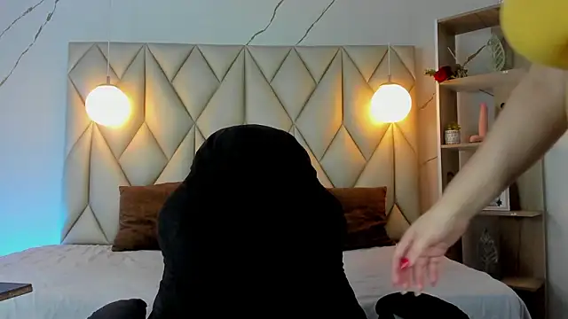 Snapshot of angelswets chatting on 02-10-26, 02:27 angelswets online show from 02-10-26, 02:27