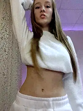 Snapshot of beautiful_angel chatting on 10-25-25, 08:42 beautiful angel online show from 10-25-25, 08:42
