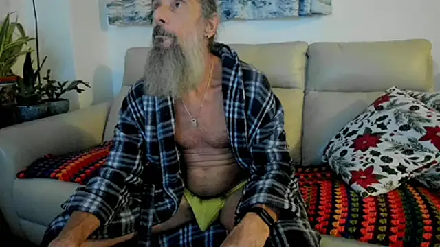 Snapshot of mindphu_k chatting on 11-24-25, 10:32 mindphu k online show from 11-24-25, 10:32