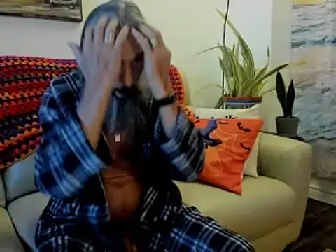 Snapshot of mindphu_k chatting on 11-02-25, 04:28 mindphu k online show from 11-02-25, 04:28