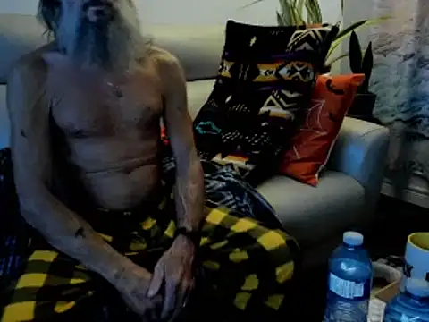 Snapshot of mindphu_k chatting on 11-01-25, 12:06 mindphu k online show from 11-01-25, 12:06