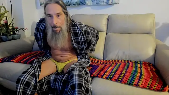 Snapshot of mindphu_k chatting on 12-14-25, 10:15 mindphu k online show from 12-14-25, 10:15