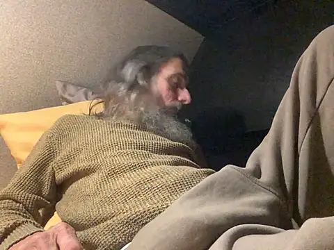 Snapshot of mindphu_k chatting on 10-11-25, 12:00 mindphu k online show from 10-11-25, 12:00